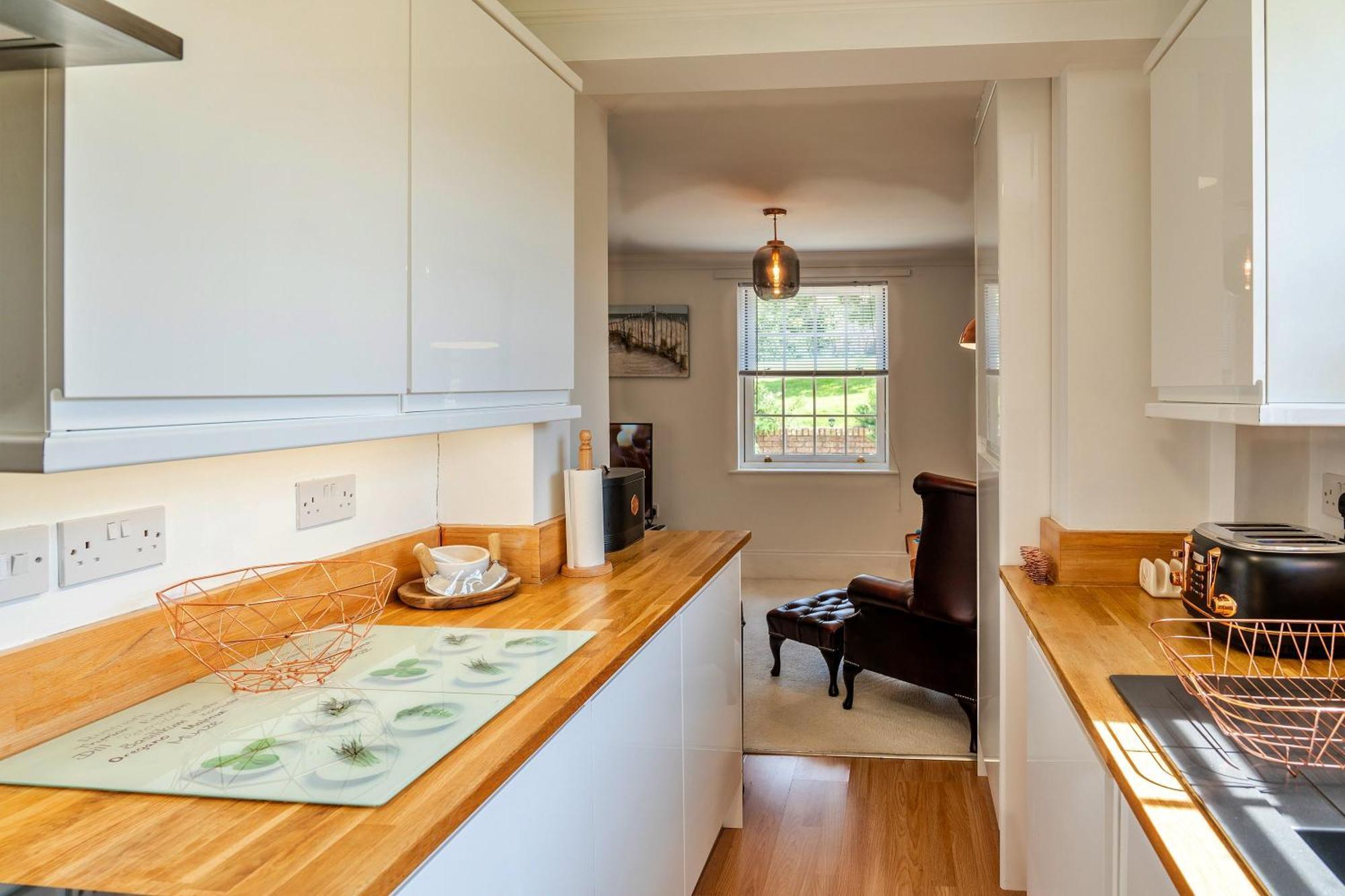 Finest Retreats - Nicely Tucked Away Cottage Torpoint Eksteriør billede